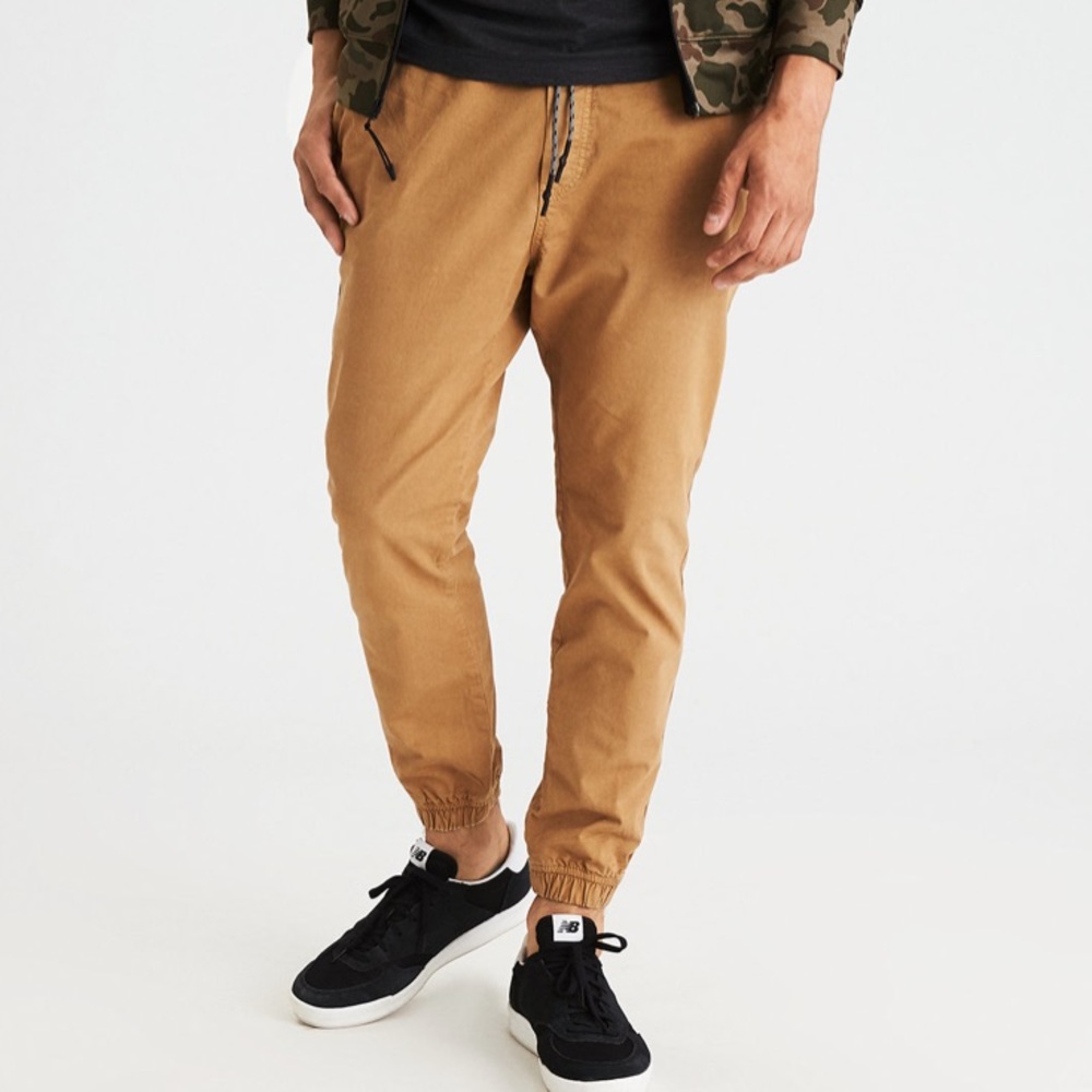 American Eagle | Men’s Khaki Joggers